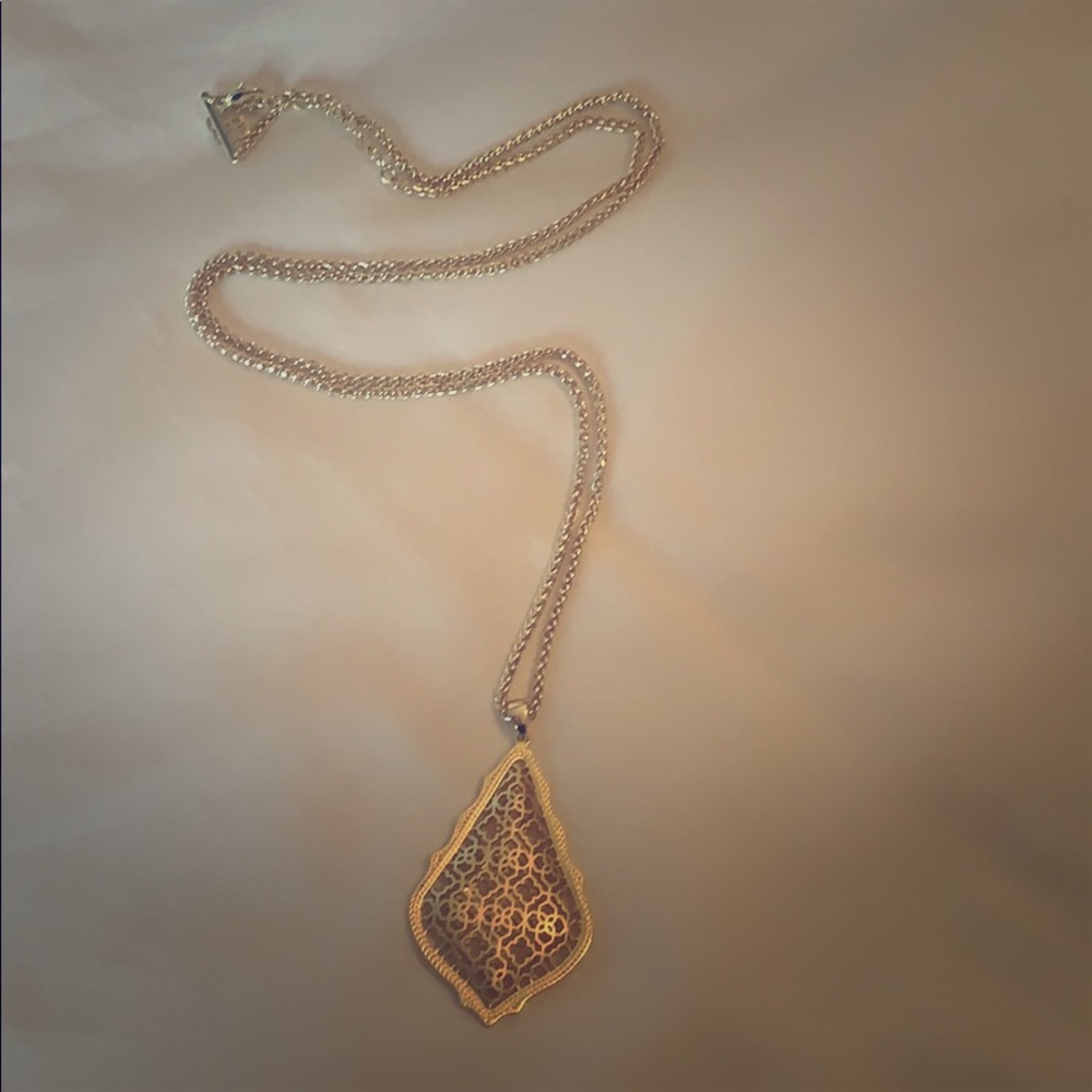 Kendra Scott long necklace